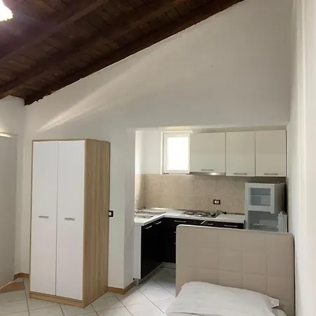 Allamani Ξενοδοχείο με διαμερίσματα Golem (Tirana)