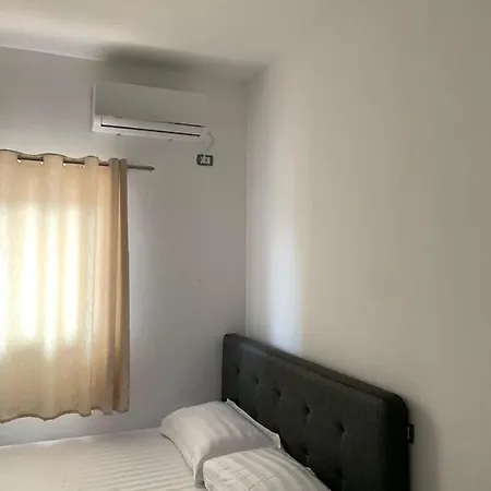 Allamani Golem (Tirana)